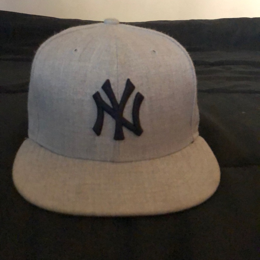 NY YANKEE SNAPBACK